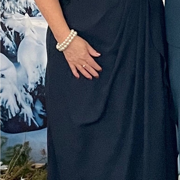 Beautiful Dark Navy Blue Long Gown - Picture 6 of 6